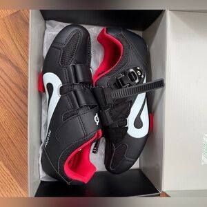 NEW Peloton Black and Red Cycling Spin Sneakers